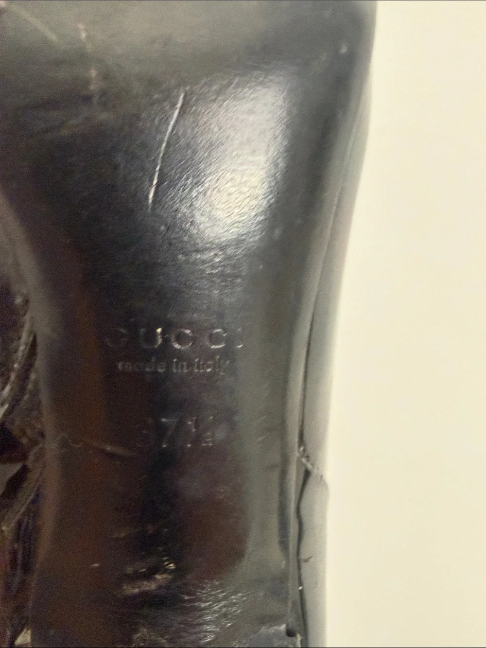Gucci Black Patent Mary Jane Pointed  booth